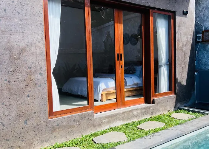 ゲストハウス Sedana Pertiwi House
